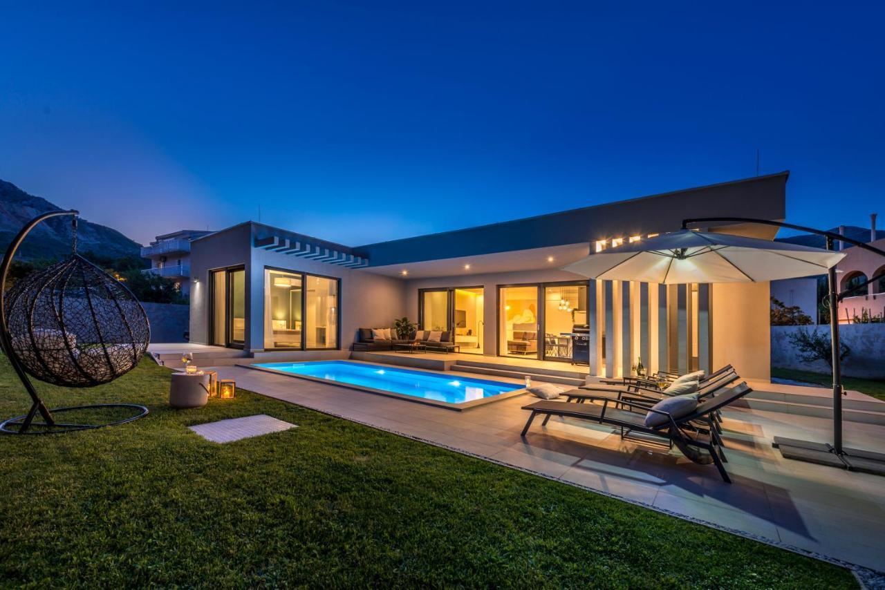 Villa Oasis - Your Luxury Home Away From Home Celopeci Exterior foto